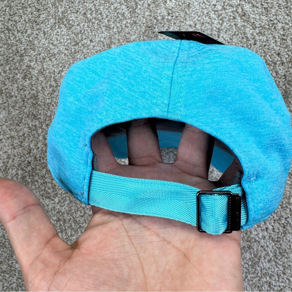 NWT Under Armour Women’s Blue Cap Hat One Size - Picture 3 of 9